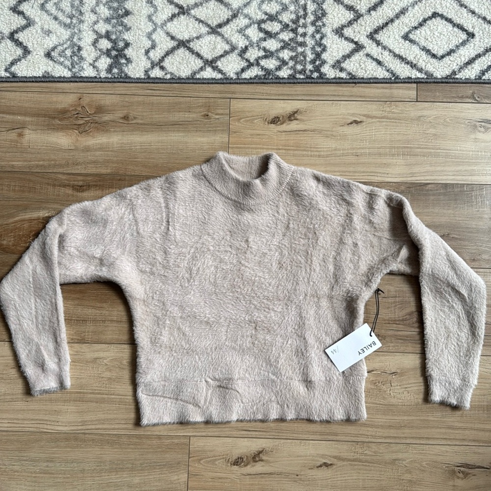 NWT Bailey 44 Sweater